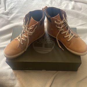 Timberland Skyla bay wheat nubuck size 8 women